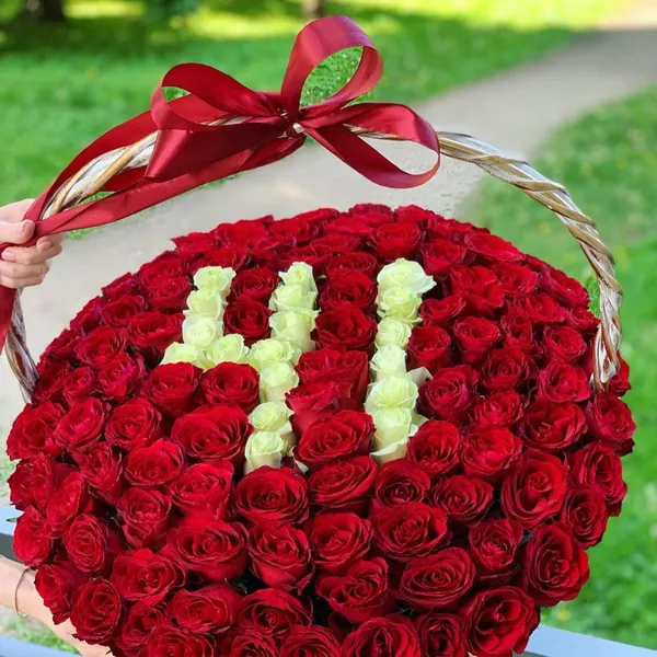 Корзина из 101 розы "Юбилейная 41 "