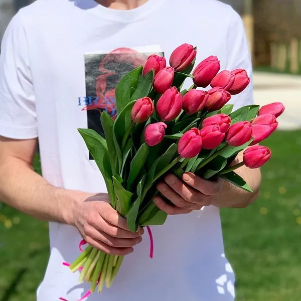 Тюльпаны розовые (поштучно)