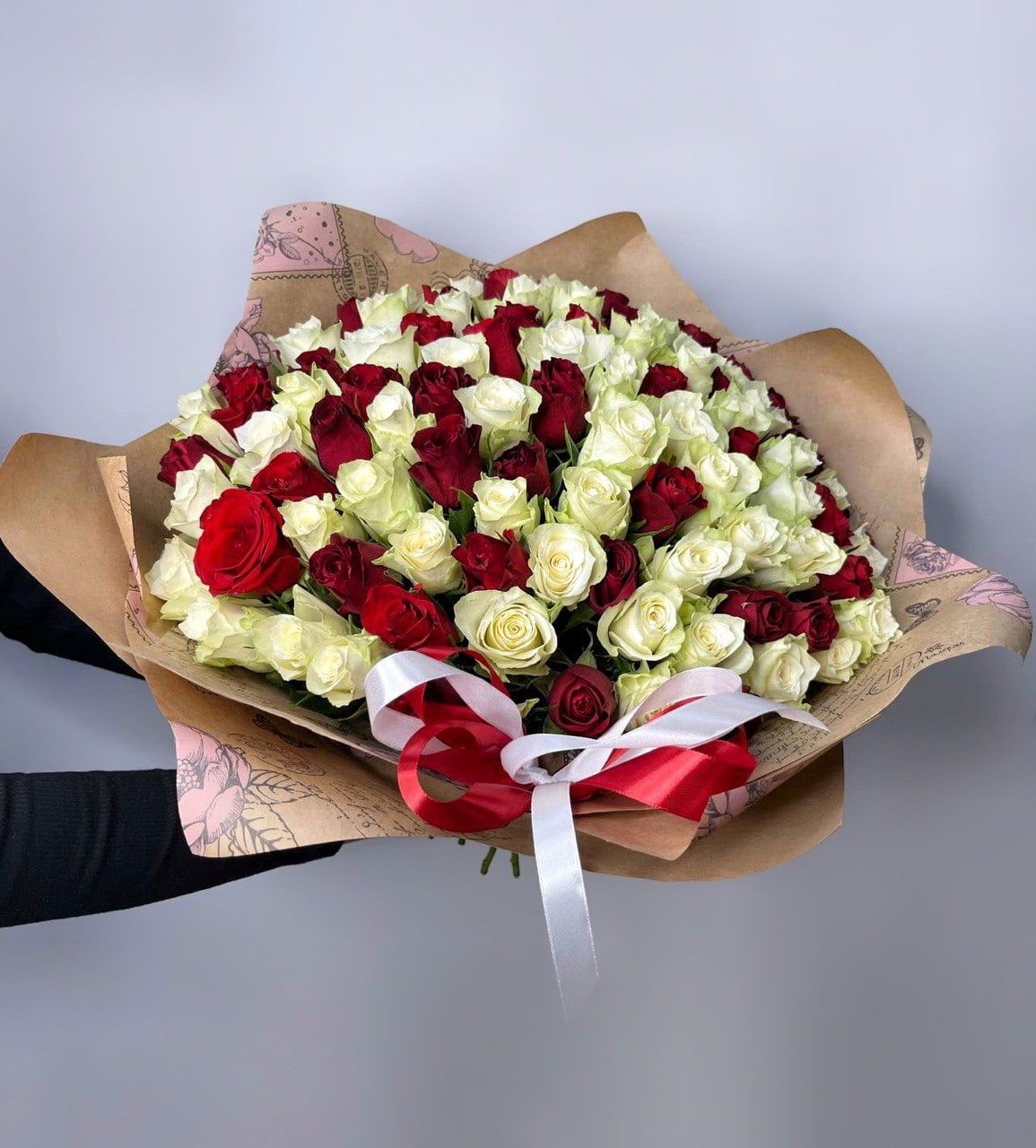 Розы одноголовые