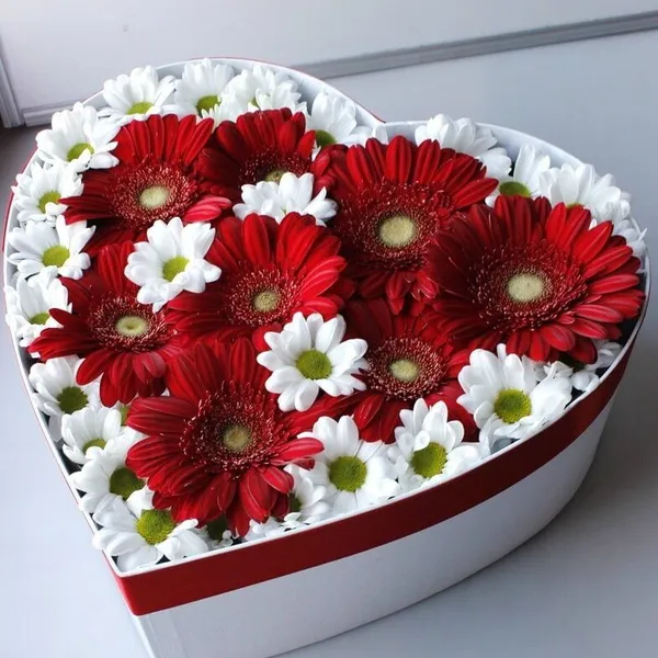 Коробка сердце "Love me"