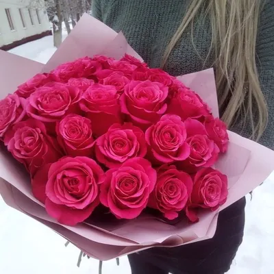 Букет из 25 розовых роз "Готча"  60 см