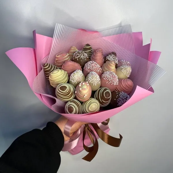 Фруктовый букет с клубникой в шоколаде