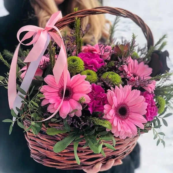 Корзина с цветами "Сиреневый туман"