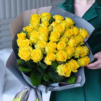 Букет из 35 желтых роз 50 см