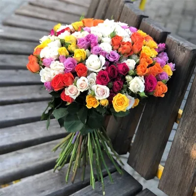 Букет из 37 кустовых роз микс