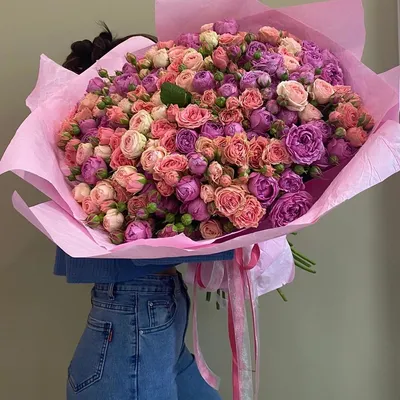 Мега букет из кустовой розы микс