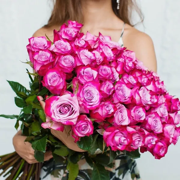 Букет из 51 фиолетовой розы 50 см