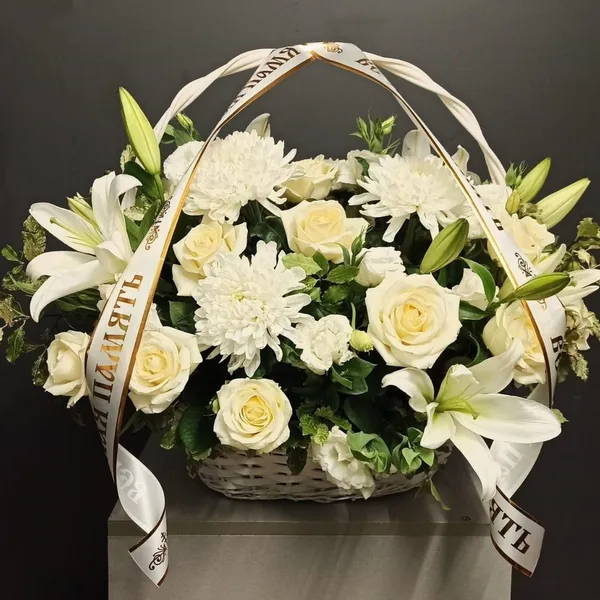 Корзина траурная белая гамма