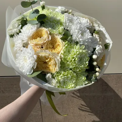 Букет с пионовидной розой и хризантемой "Цитрус лайм"